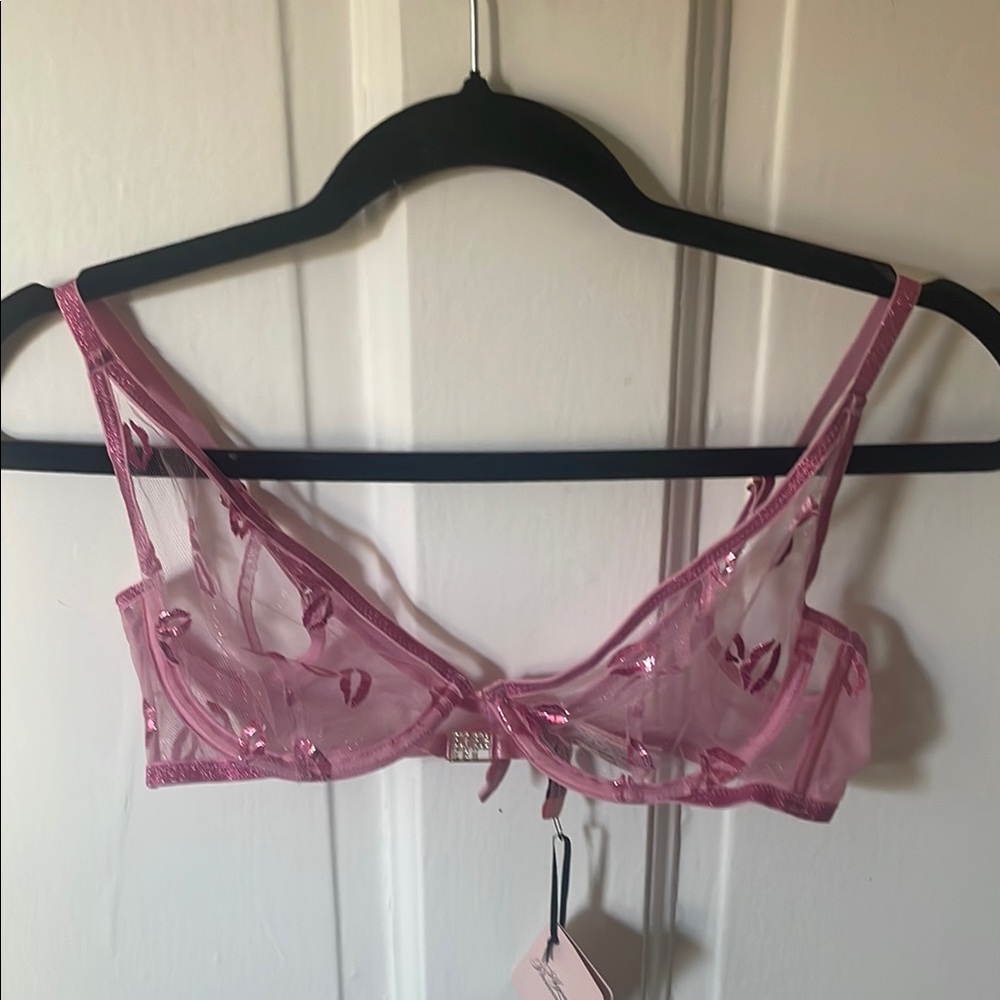 Agent Provocateur Sheer Pink Metallic Lips print Bra. 36B.